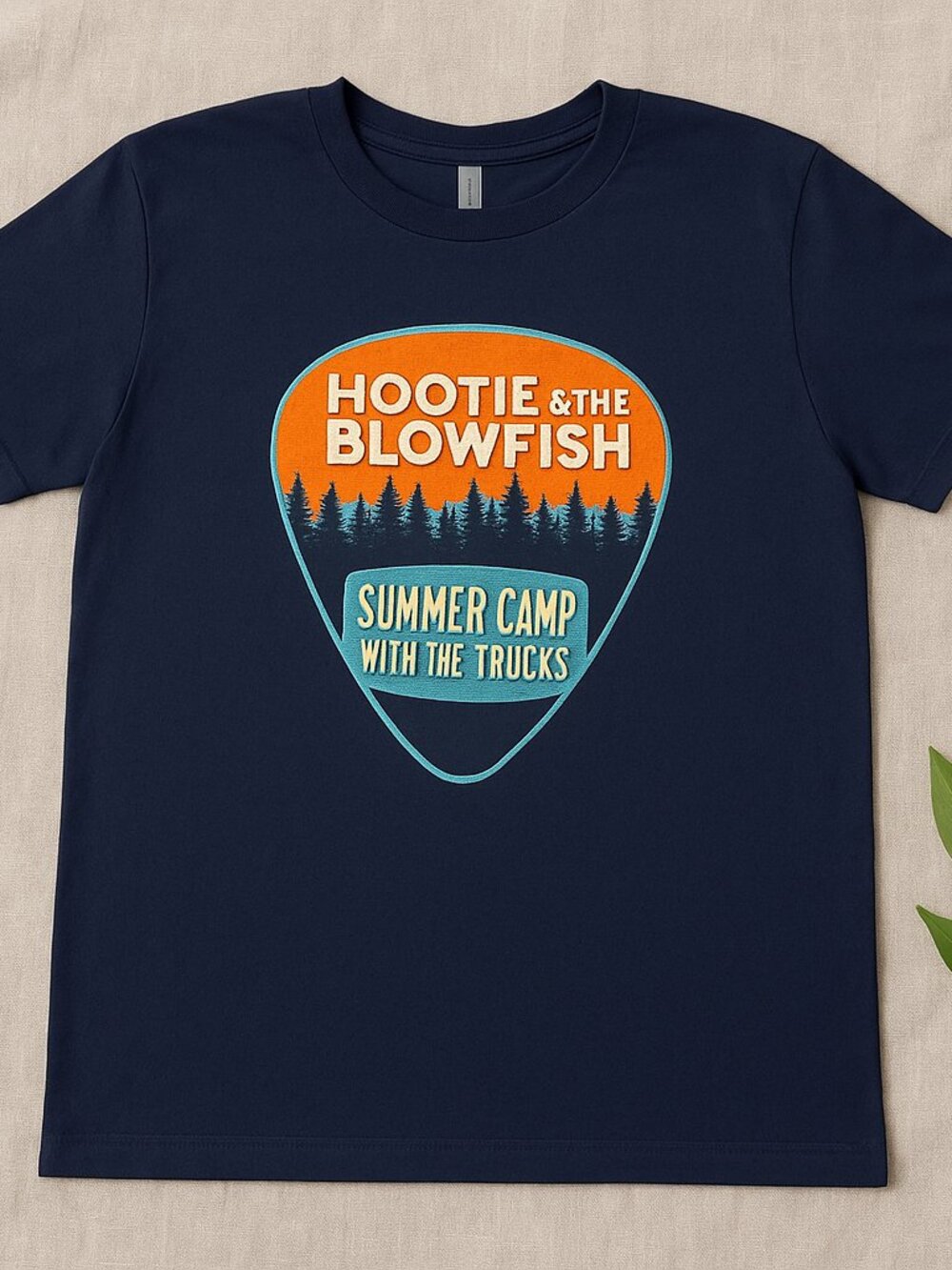 Bring a fun vintage-inspired music vibe to your wardrobe with this Hootie